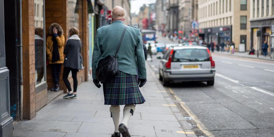 Mann im Schottenrock